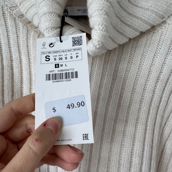 Zara Cropped Turtleneck Sweater – Size S – Cream – NWT - Picture 2 of 3